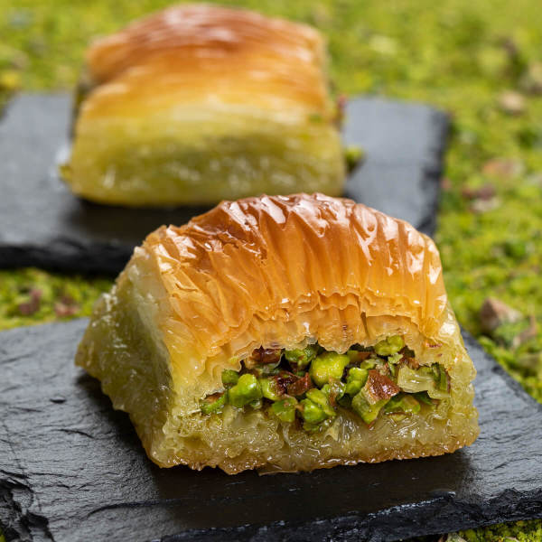 fistikli-hisir-baklava-15-jpg_min
